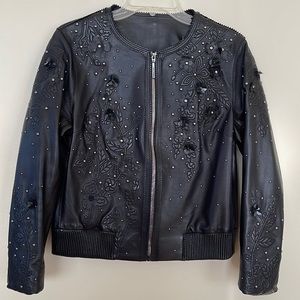 Collarless Leather jacket